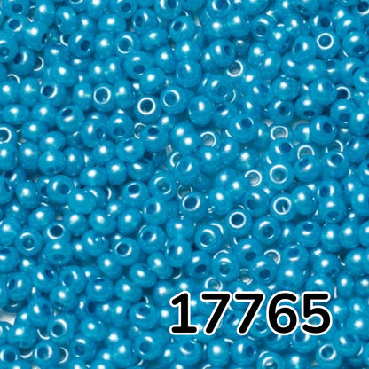 10/0 17765 Preciosa böhmische Glasperlen Rocailles 2,3 mm. Blau Metallic Alabaster - Terra gefärbt.
