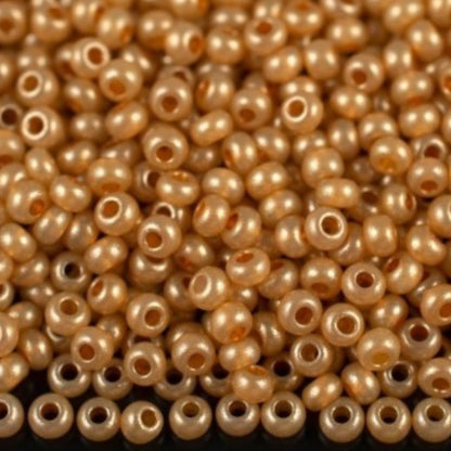 10/0 17783 Perles en verre tchèque Preciosa de Rocaille 2,3 mm. Orange métallique albâtre - teint terre.