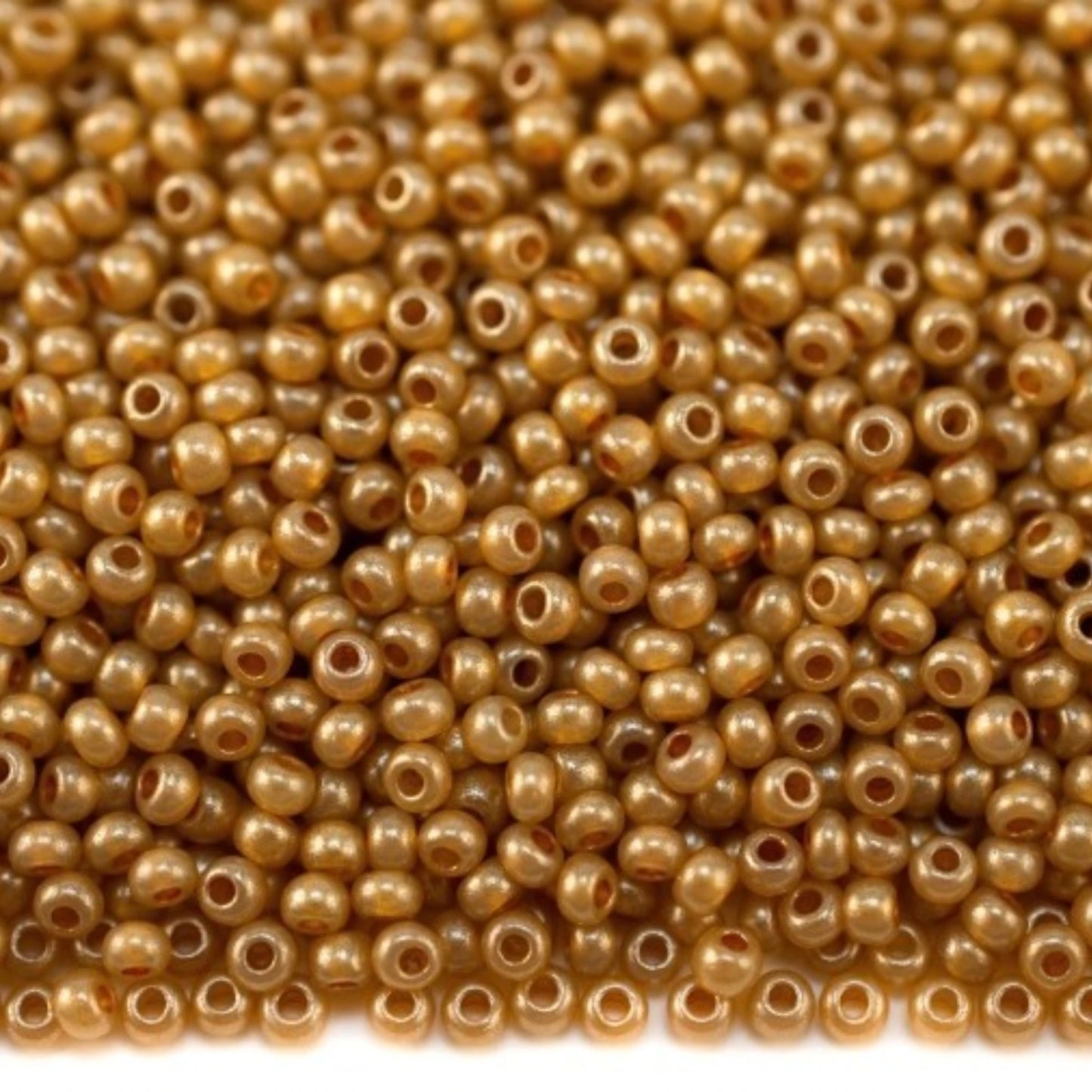 10/0 17783 Perles en verre tchèque Preciosa de Rocaille 2,3 mm. Orange métallique albâtre - teint terre.