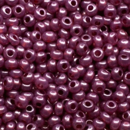 10/0 17796 Perles en verre tchèque Preciosa de Rocaille 2,3 mm. Albâtre métallique violet - Teint Terre.