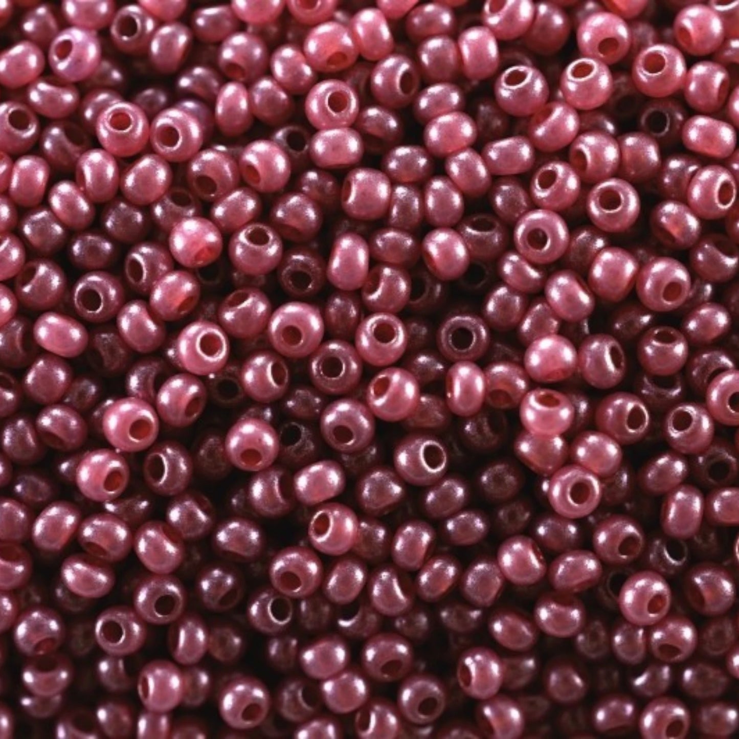 10/0 17798 Preciosa Čekiško stiklo karoliukai rokajaus 2,3 mm. Rožinė metalinė alabastro – Terra dažyta.