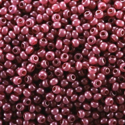 10/0 17798 Preciosa Čekiško stiklo karoliukai rokajaus 2,3 mm. Rožinė metalinė alabastro – Terra dažyta.