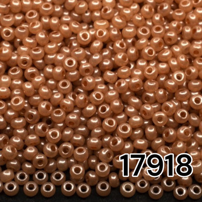 17918 Rocailles tchèques PRECIOSA rondes 10/0 beige marron. Albâtre - Terra Pearl.