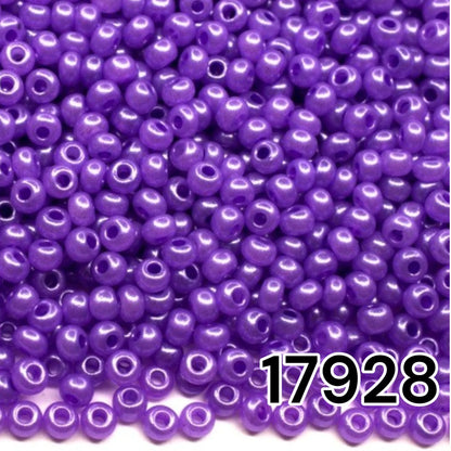 10/0 17928 Preciosa Seed Beads Purple. Alabaster - Terra Pearl.