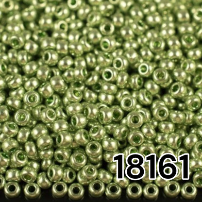 10/0 18161 Preciosa Seed Beads Green Metallic. Metallic - Solgel.