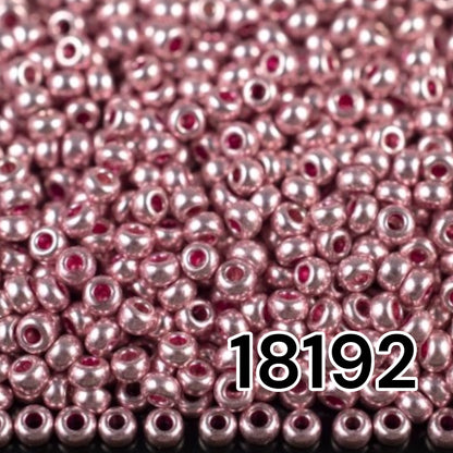 10/0 18192 Preciosa Rocailles-Perlen – Flieder Metallic. Metallic – Solgel.