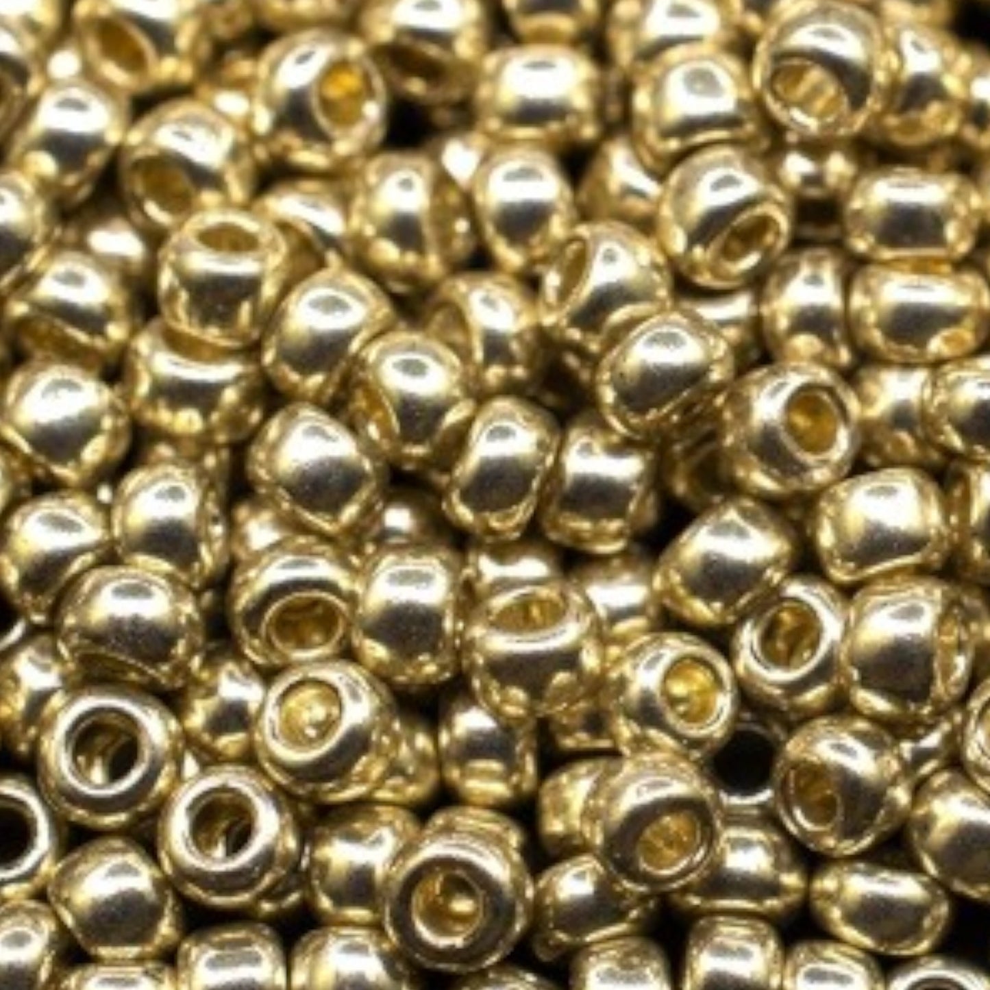 6/0 18303 Preciosa tjekkiske glas Perler Rocailles 4.1mm. Sølv - Metallic.