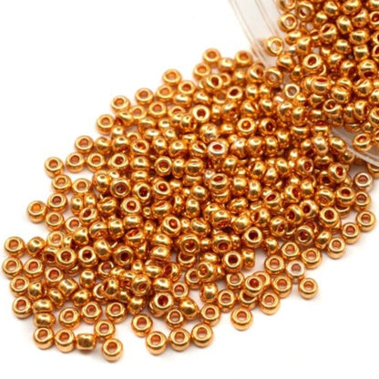 6/0 18389 Preciosa Чехски стъклени Малки Мъниста Рокайли 4.1mm. Златисто оранжев - Металик.