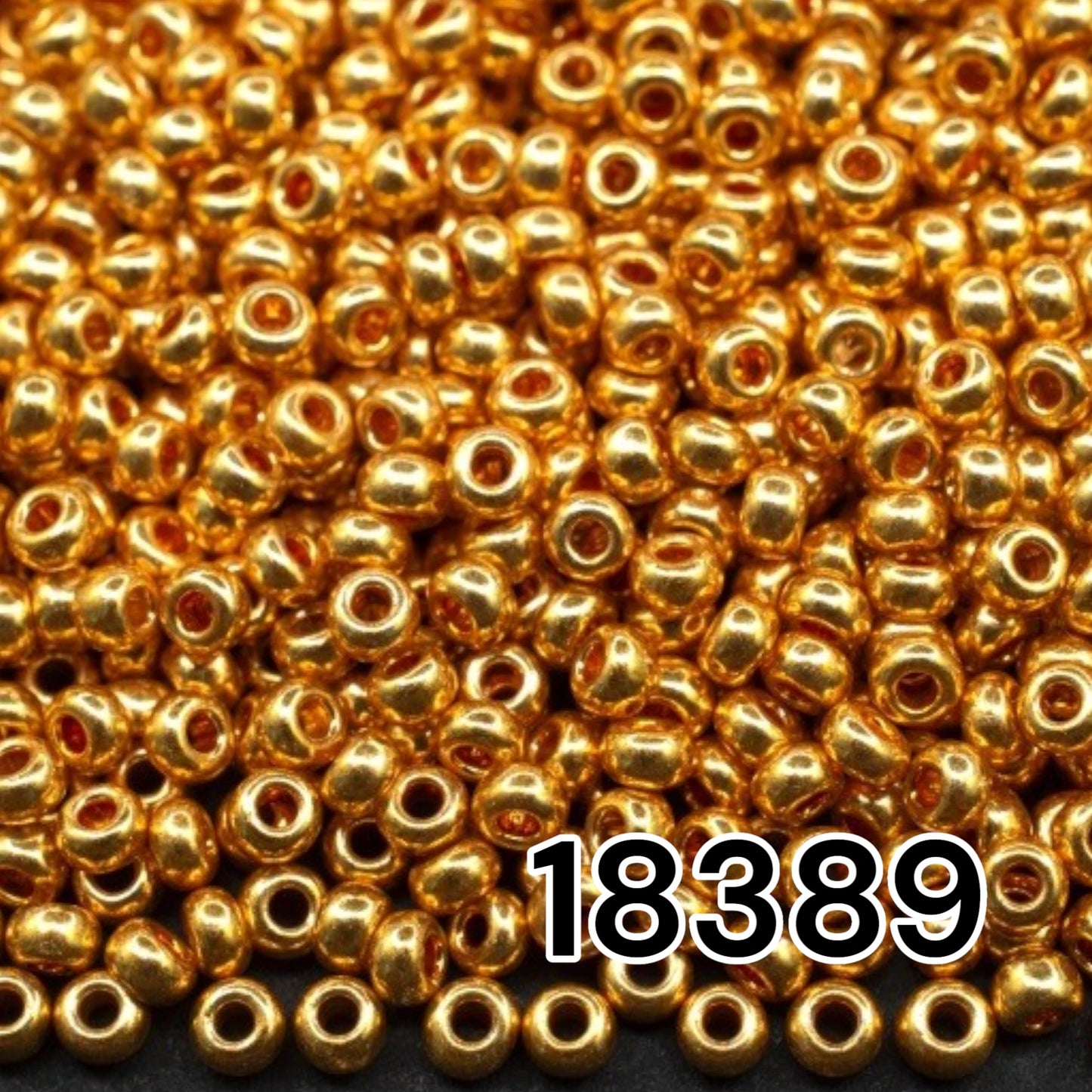 6/0 18389 Preciosa Чехски стъклени Малки Мъниста Рокайли 4.1mm. Златисто оранжев - Металик.