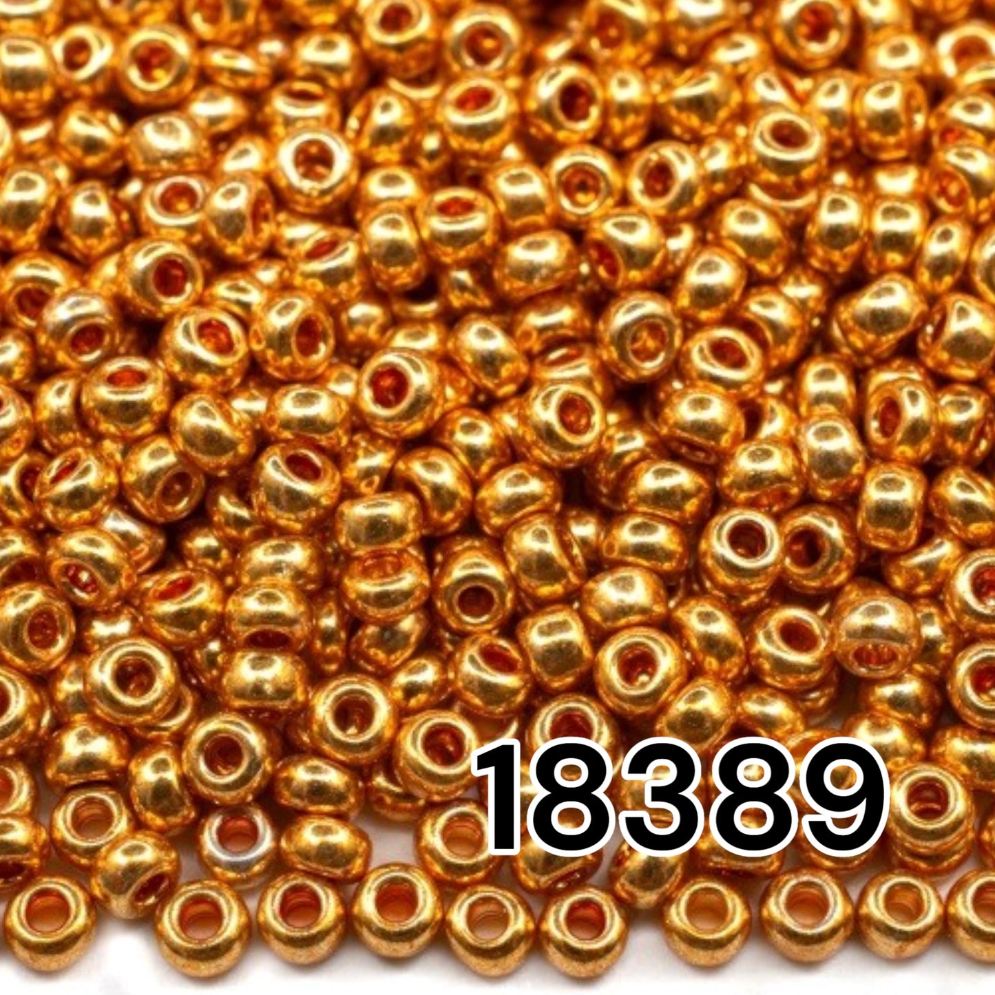 6/0 18389 Preciosa Чехски стъклени Малки Мъниста Рокайли 4.1mm. Златисто оранжев - Металик.