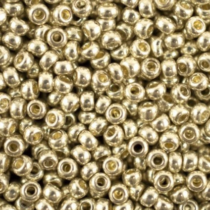 10/0 18503 Perles en verre tchèque Preciosa de Rocaille 2,3 mm. Métallique argenté - Teint terre.