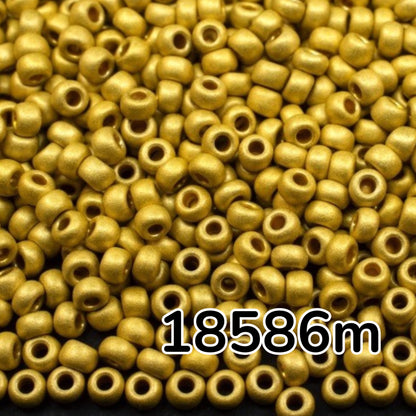 10/0 18586 matte Preciosa böhmische Glasperlen Rocailles 2,3 mm. Gold Metallic – Terra gefärbt.