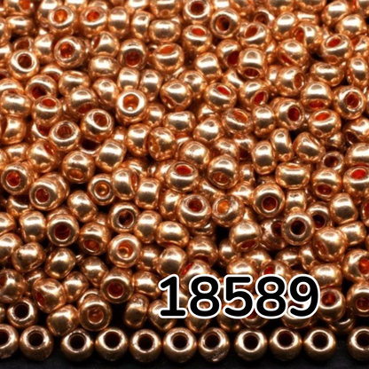10/0 18589 Preciosa tschechische Glasperlen Rocailles 2,3 mm. Pink Gold Metallic – Terra gefärbt.
