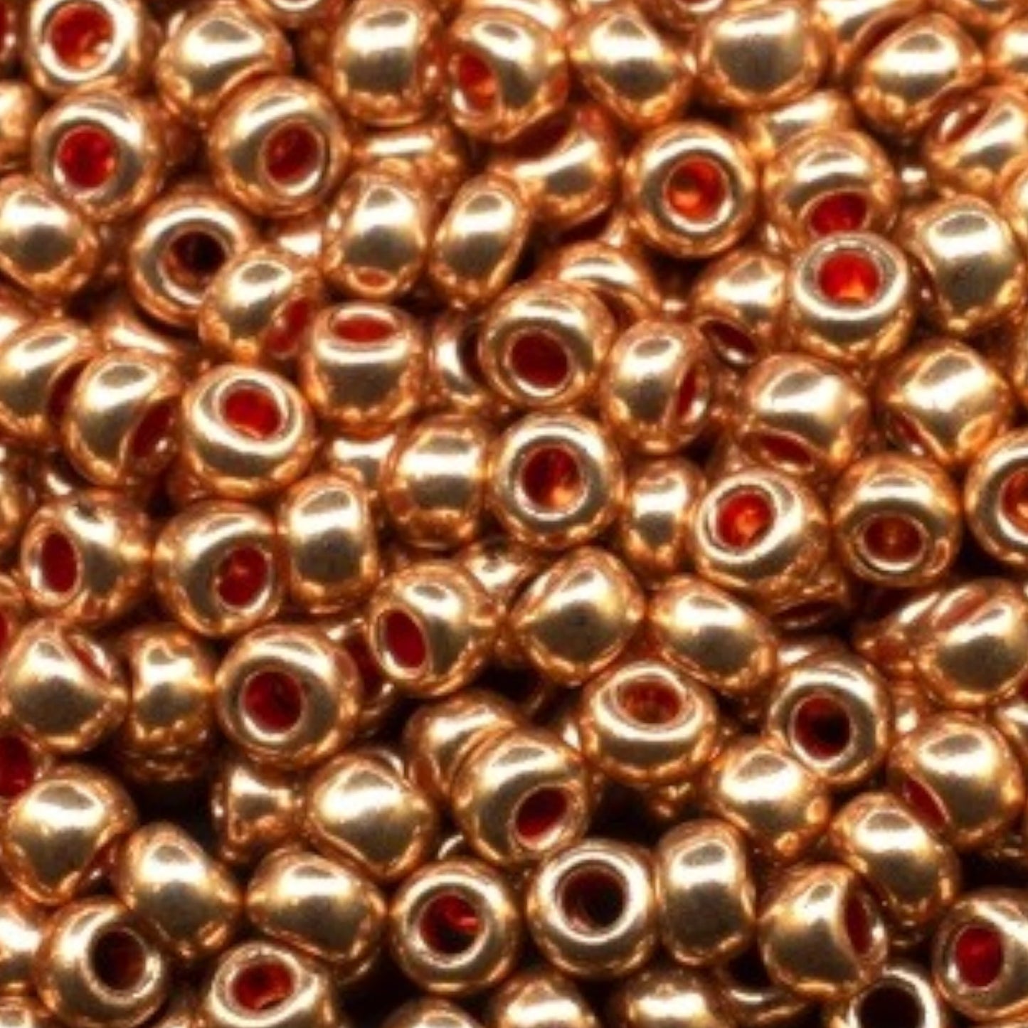 6/0 18589 Preciosa Чехски стъклени Малки Мъниста Рокайли 4.1mm. Оранжево Металик.