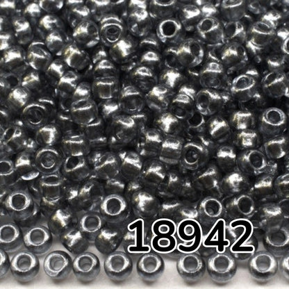 10/0 18942 Preciosa Perles de Rocaille en verre tchèque 2.3mm. Cristal teinté gris métallique.
