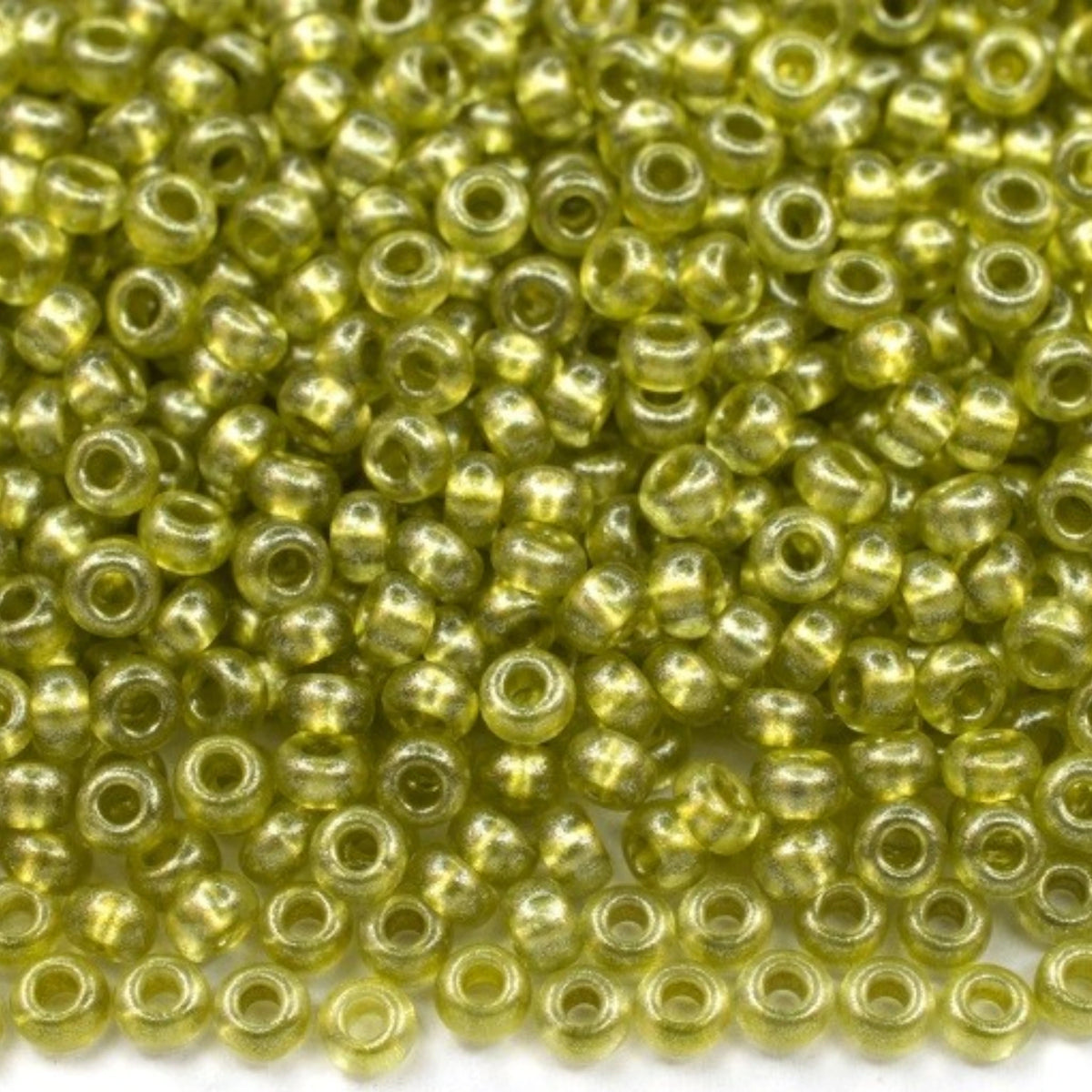 10/0 18986 Preciosa Tschechische Glasperlen Rocailles 2.3mm. Gelb metallisch gefärbter Kristall.