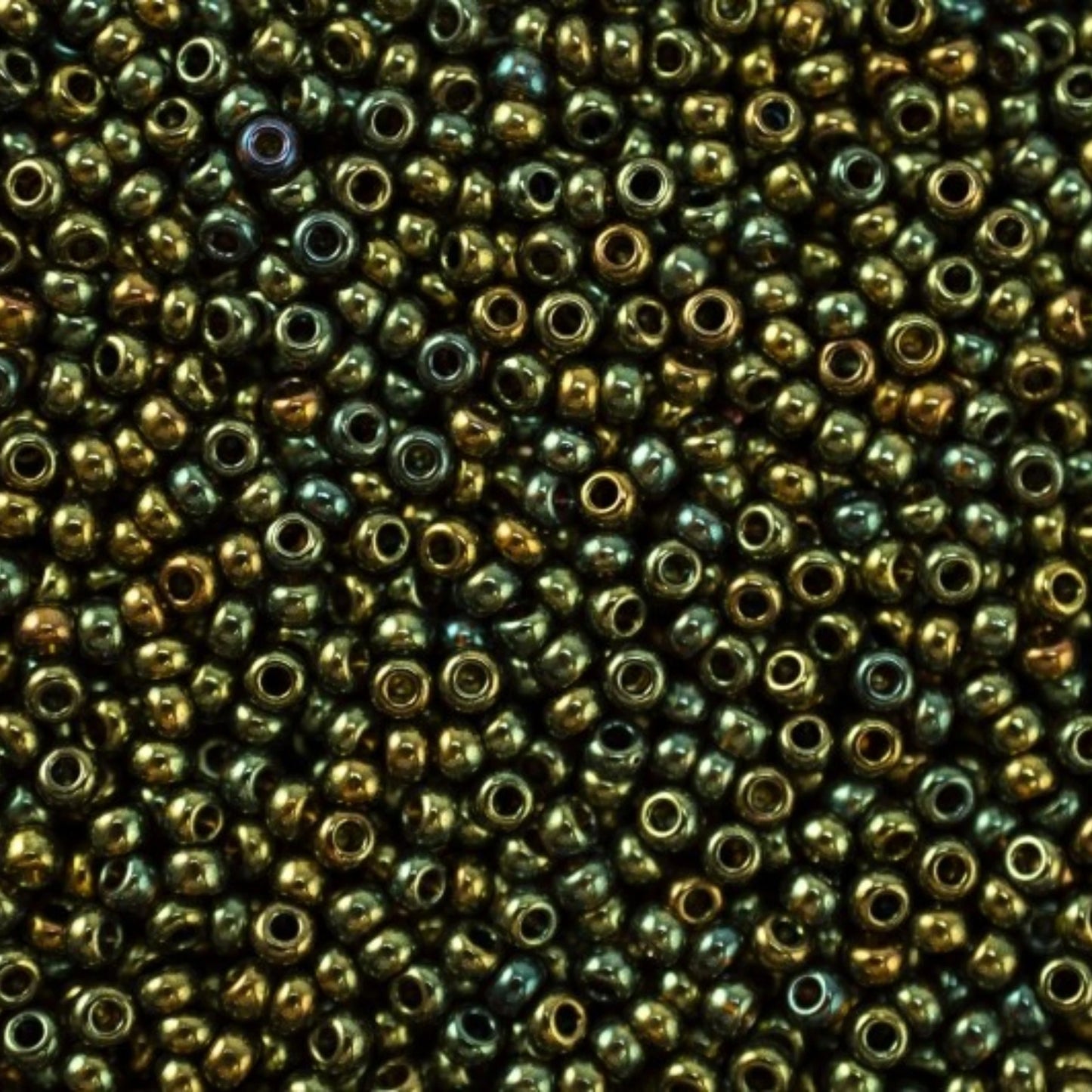 10/0 19155 Preciosa Tjeckiska glaspärlor Rocaillepärlor 2,3 mm. Bronsgrön iris.