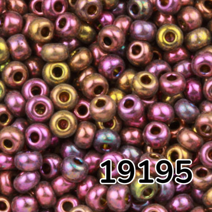 10/0 19195 Preciosa Tjeckiska glaspärlor Rocaillepärlor 2,3 mm. Bronsröd iris.