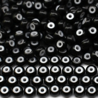 2/0 23798 Preciosa Tsjekkiske glass små perler Rocailleperler 6.1mm. Cornelian svart.