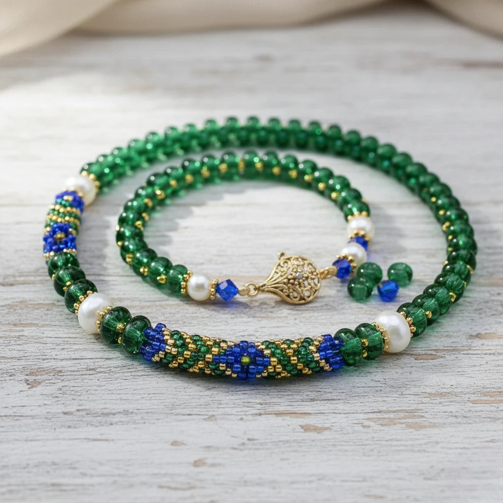 2/0 50100 Preciosa Чехски стъклени Малки Мъниста Рокайли 6.1mm. Прозрачен зелен.