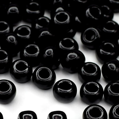 2/0 23980 Preciosa Czech Glass Koraliki Rocailles 6.1mm. Czarny nieprzezroczysty naturalny.