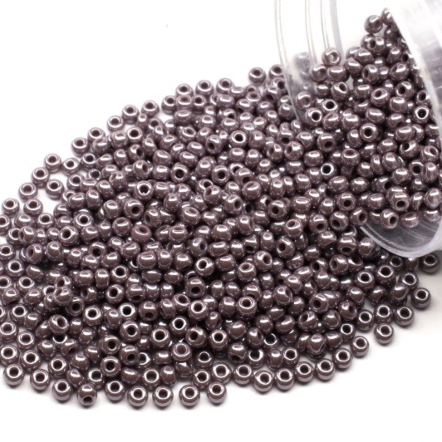 10/0 28020 Preciosa Seed Beads. Opaque Sfinx purple.