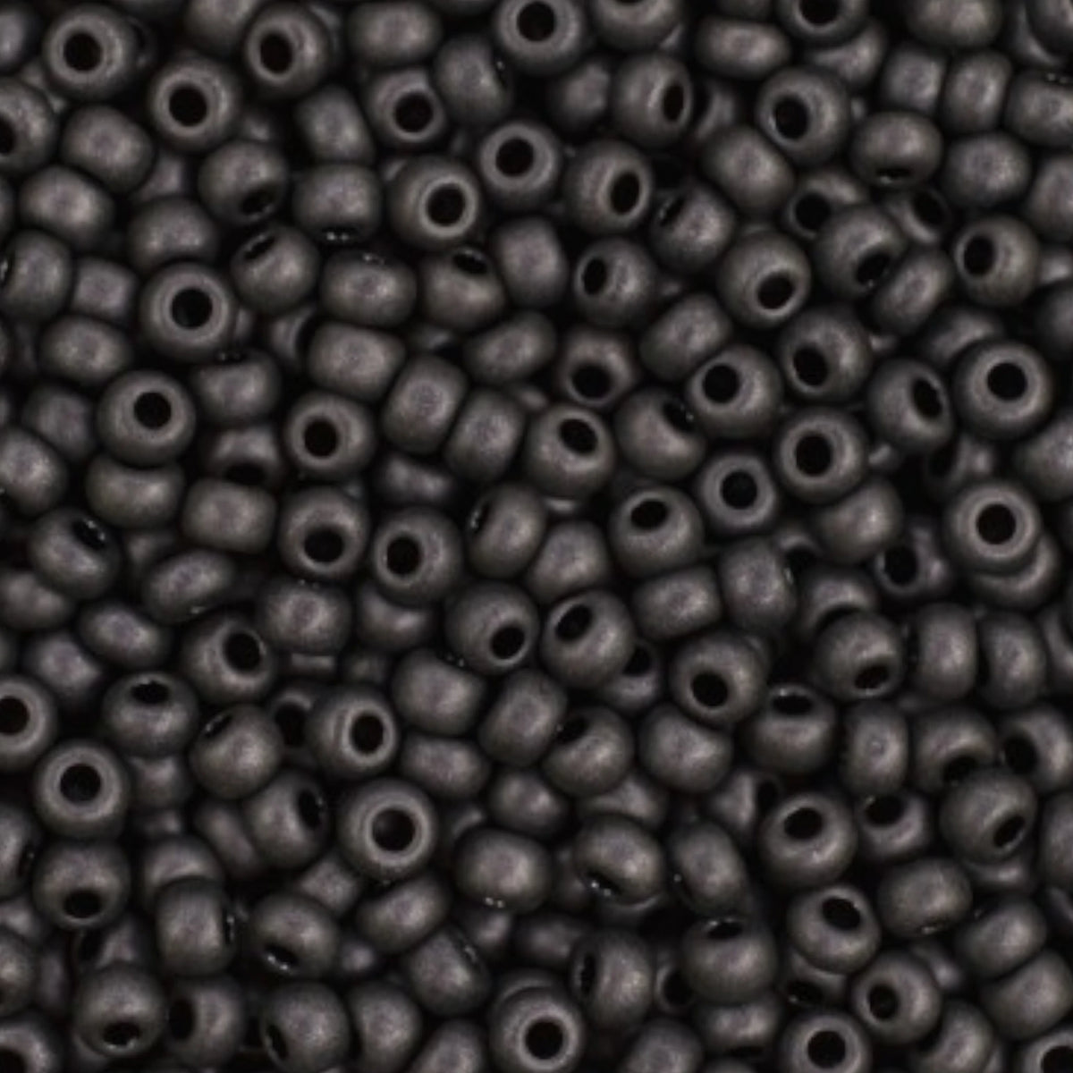 10/0 28918 matte Preciosa Tjekkiske glasperler Rocailles 2.3mm. Brun Terra Pearl farvet sort - Jet Matte.