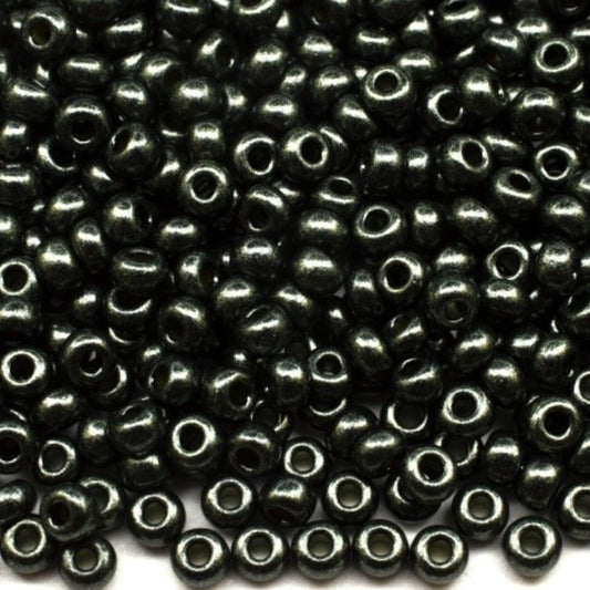 10/0 28986 Preciosa Mărgele Rocaille din sticlă cehă 2.3mm. Galben Terra Pearl vopsit negru - Jet.
