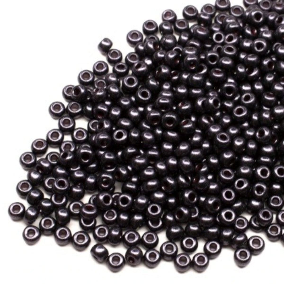 10/0 28998 Preciosa Чеський Скляний Бісер Рокайль 2.3mm. Червоний Terra Pearl Dyed Black - Jet.