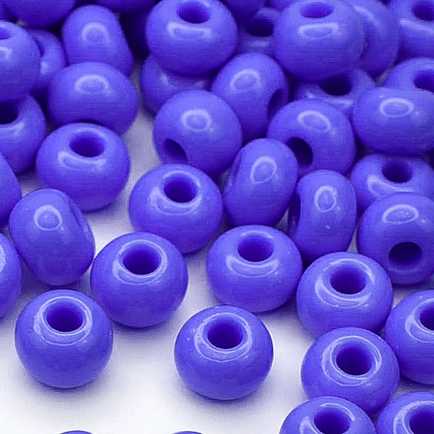 2/0 33020 Preciosa Çek Cam Kum Boncuğu Rocaille Boncuk 6.1mm. Mavi Opak doğal.