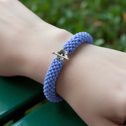 10/0 33020matte Preciosa Tjeckiska glaspärlor Rocaillepärlor 2.3mm. Opaque ljusblå.