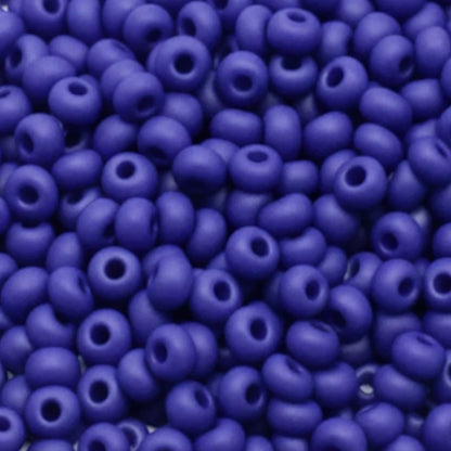 10/0 33050matte Preciosa Czech Glass Perler Rocailles 2.3mm. Opaque blå.