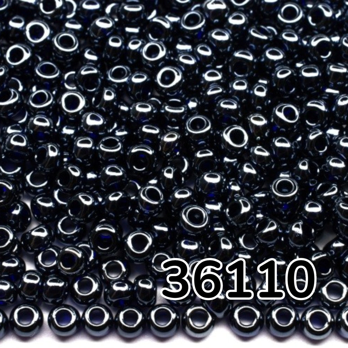 10/0 36110 Preciosa Tschechische Glasperlen Rocailles 2.3mm. Dunkler Saphir Transparent Sfinx.