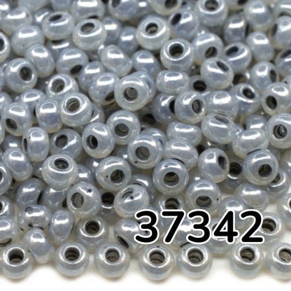 10/0 37342 Preciosa Tjeckiska glaspärlor Rocaillepärlor 2,3 mm. Ceylongrå - Sfinxfärg Terra med linje