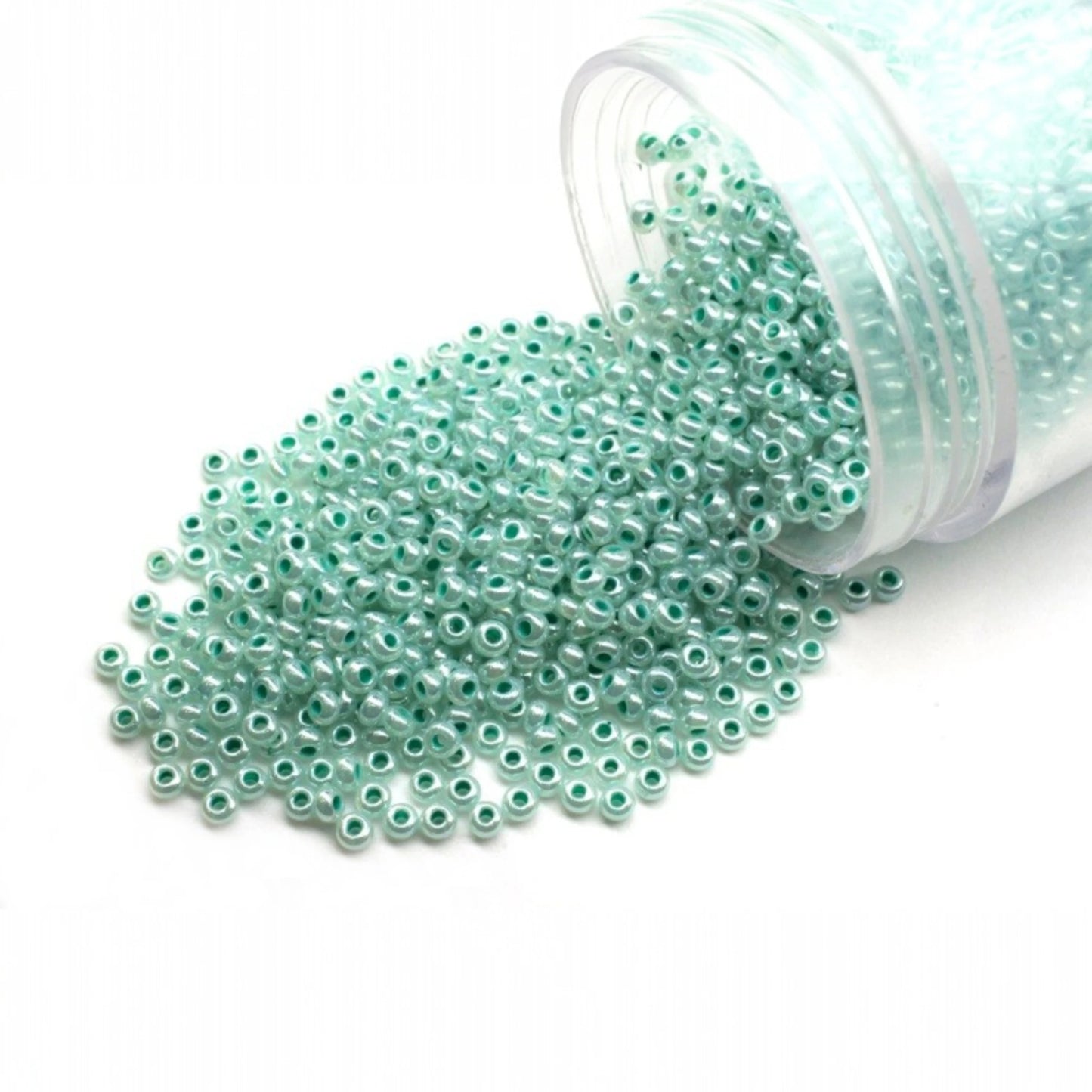 10/0 37358 Preciosa čehu stikla pērlītes rokaja 2.3 mm. Ceilona zaļā - Sfinksa krāsa ar zemes toni