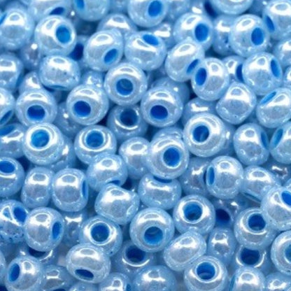 10/0 37365 Preciosa tšekkiläiset lasisiemenhelmet rokaanihelmet 2,3 mm. Ceylonin sininen - Sfinx-värinen maavärinen sisävuorattu