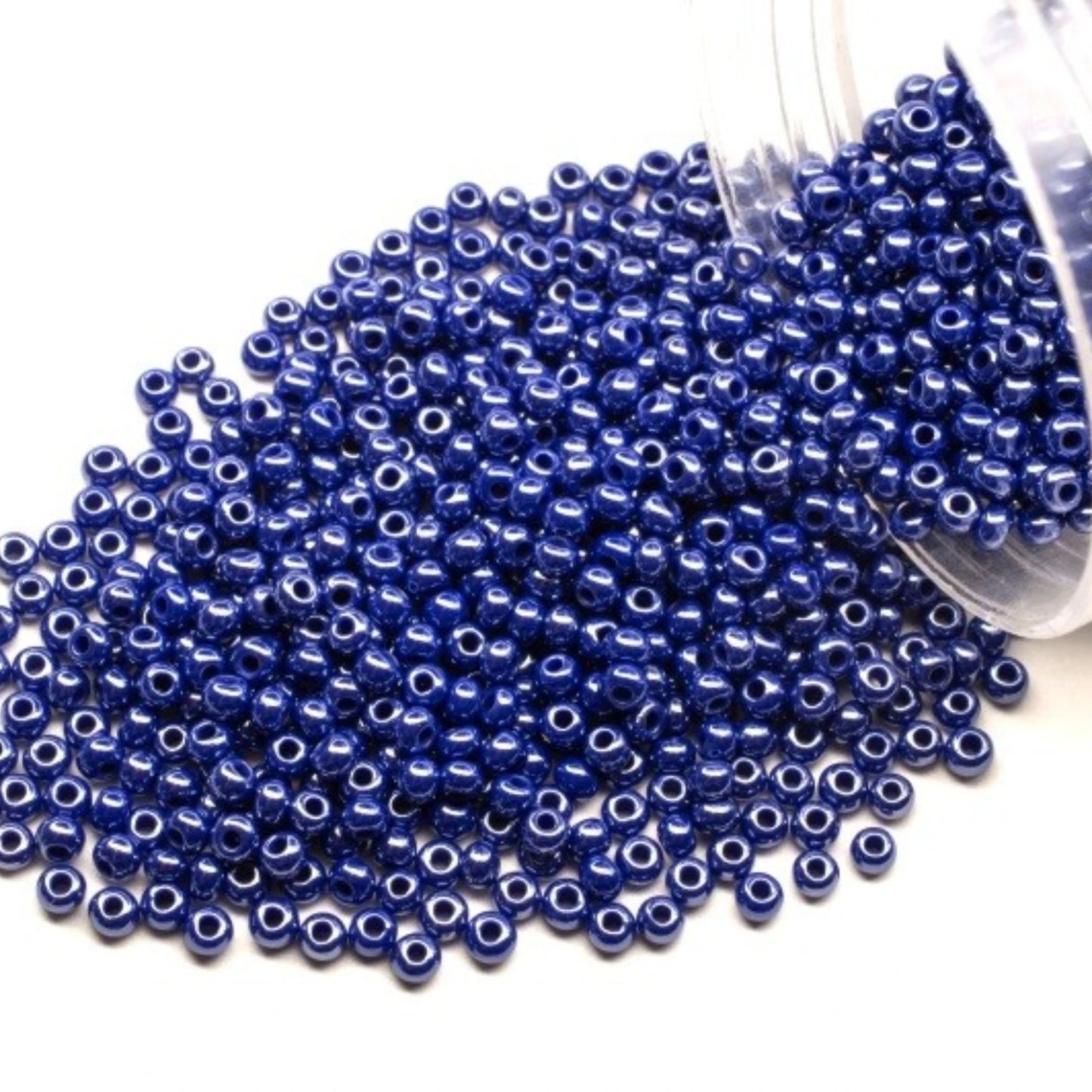 10/0 38050 Preciosa Seed Beads. Opaque Sfinx blue.