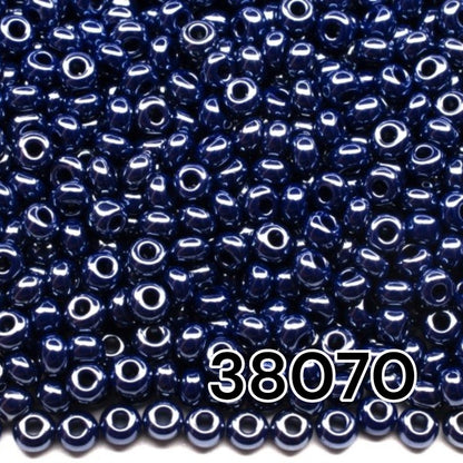 10/0 38070 Preciosa Seed Beads. Opaque Sfinx blue.