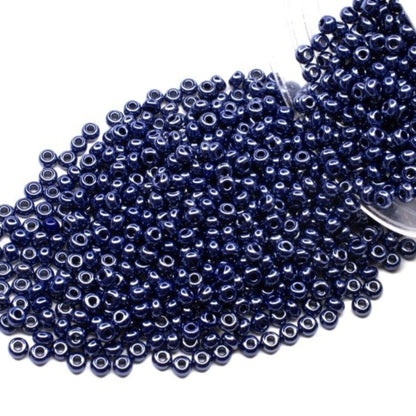 10/0 38070 Preciosa Seed Beads. Opaque Sfinx blue.