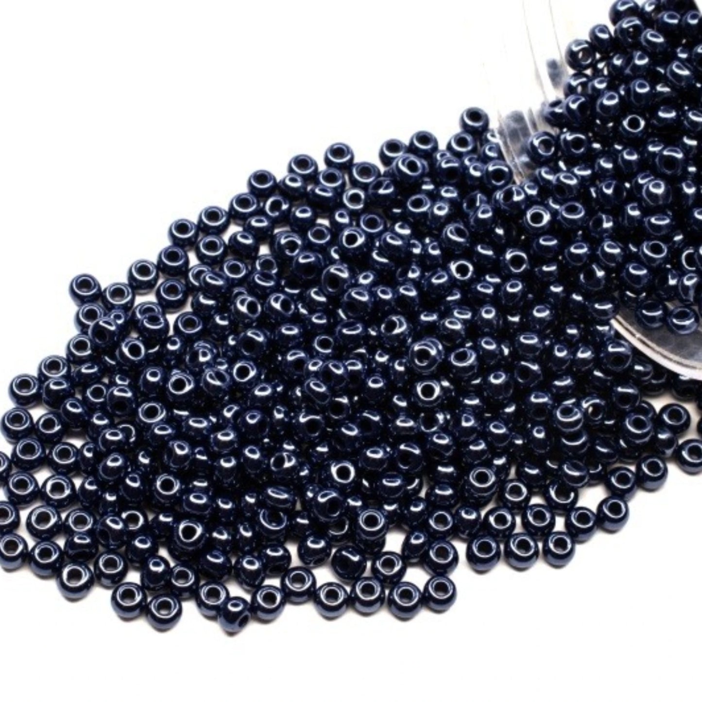 10/0 38080 Preciosa Seed Beads. Opaque Sfinx blue.