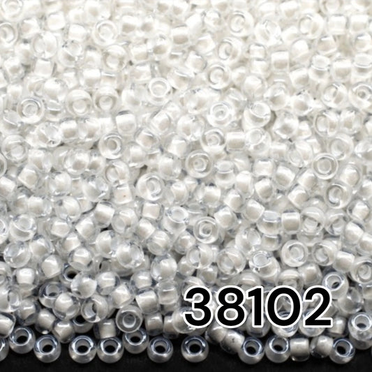 10/0 38102 Preciosa Seed Beads Rocailles. White Lined.