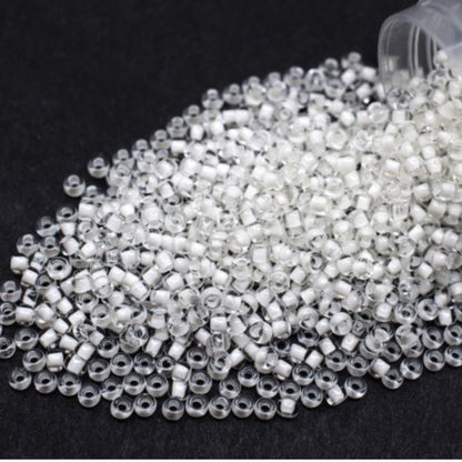 10/0 38302 Preciosa Seed Beads Rocailles. White Lined.