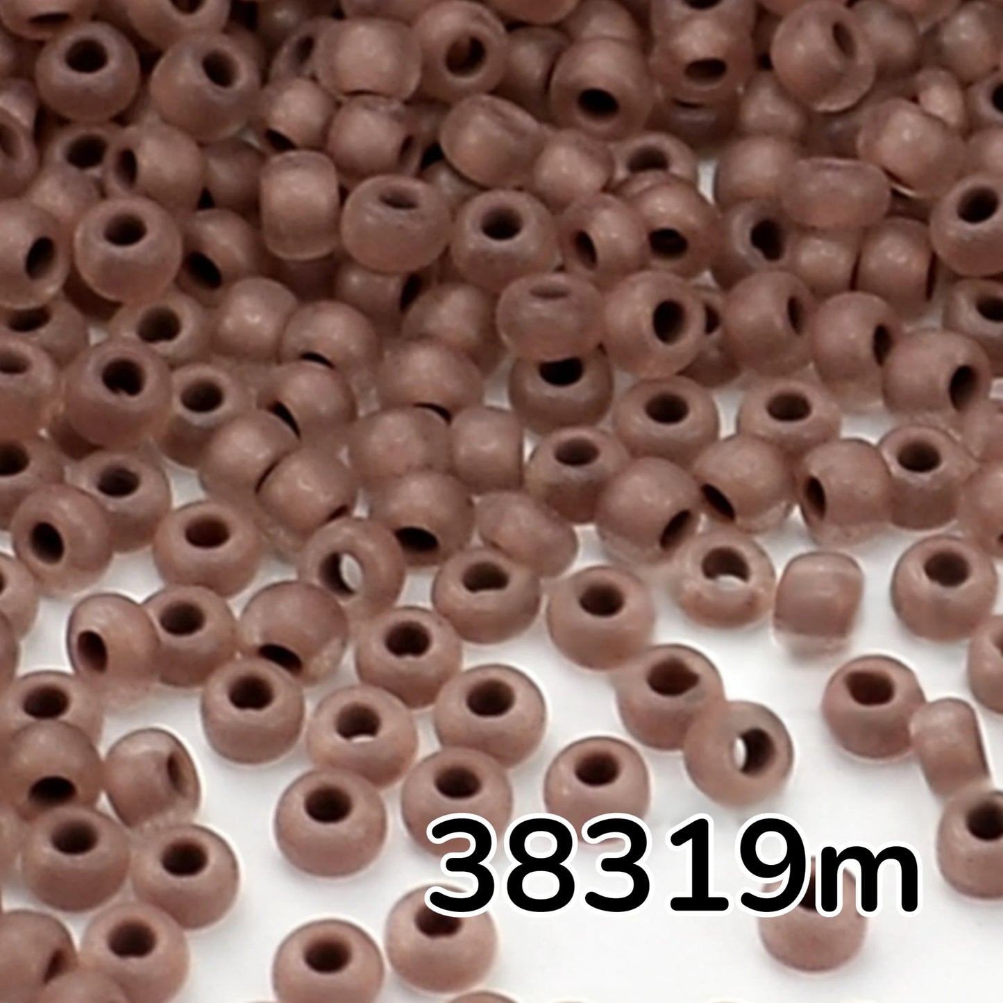 10/0 38319 Matte Preciosa tsjekkiske glass små perler rocailleperler 2,3 mm. Krystallfarget med brun matt kjerne.