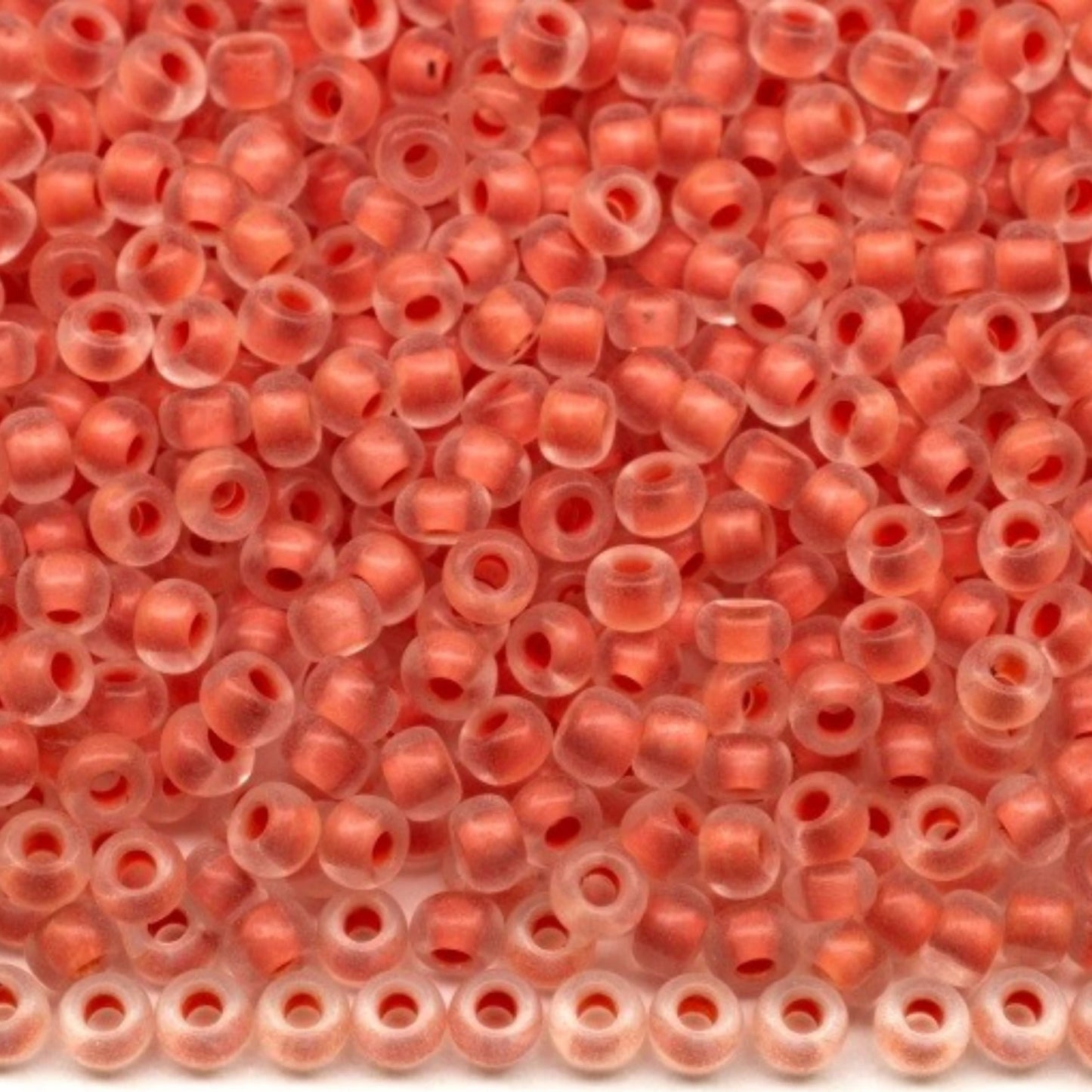 10/0 38389 Матирани Preciosa чешки стъклени Малки Мъниста Рокайли 2.3 мм. Кристално оранжево с покритие, матирано.