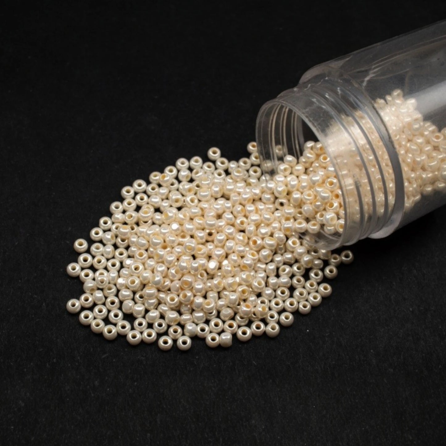 10/0 46113 Perline di Vetro Ceco Preciosa Rocaille 2,3 mm. Beige Conchiglia.