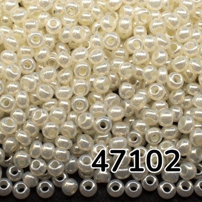 10/0 47102 Preciosa Czech Glass Seed Beads Rocailles 2.3mm. Shell.