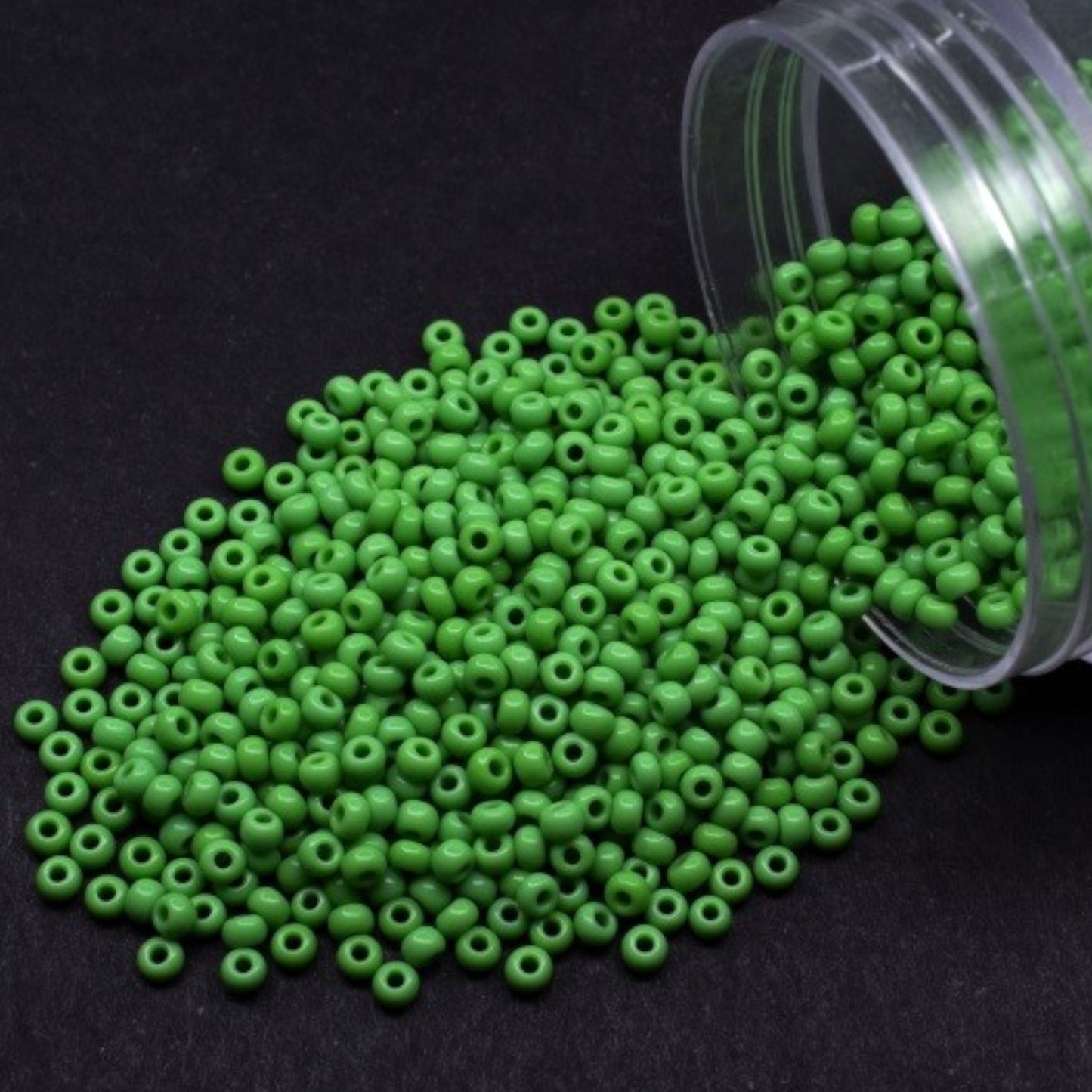 10/0 53210 Preciosa Seed Beads. Opaque green.