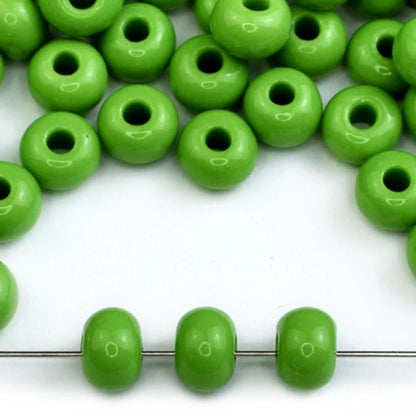 2/0 53230 Preciosa Çek Camı Kum Boncuğu Rocaille Boncuk 6.1mm. Yeşil Opak Doğal.