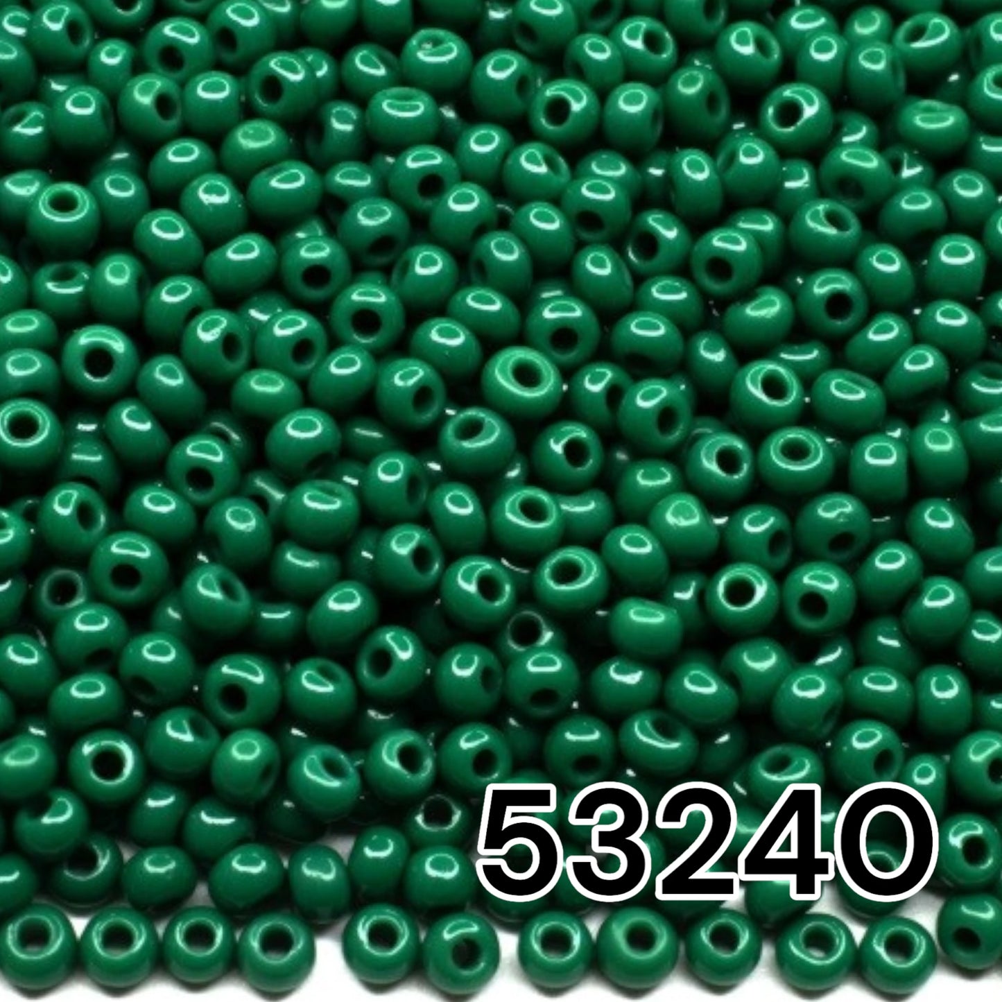 6/0 53240 Preciosa Seed Beads Green. Opaque Natural.