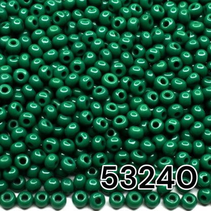 6/0 53240 Preciosa Seed Beads Green. Opaque Natural.